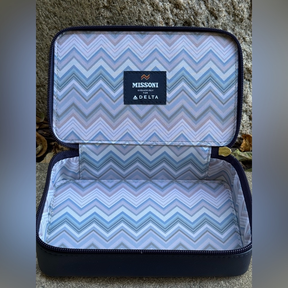 Missoni navy Chevron cosmetic toiletry case - Picture 5 of 5